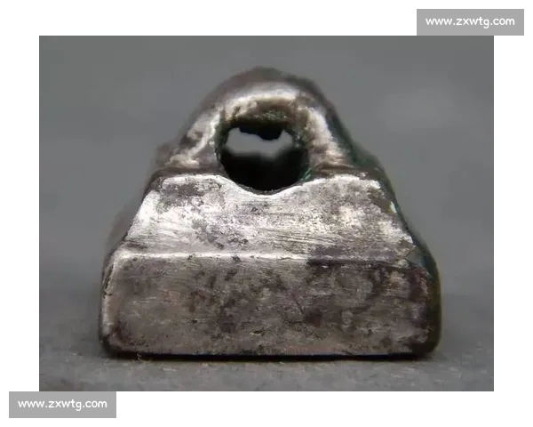 收球瞬间的惊鸿一钩